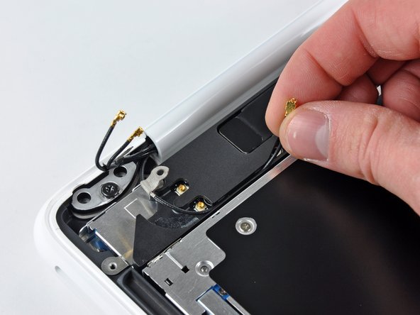 MacBook Unibody Model A1342 Display Replacement: étape 0, image 2 de 2