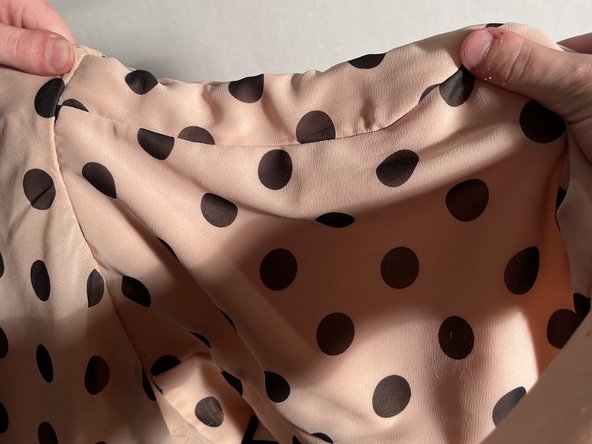 How to Take in a Dress by Hand: crwdns2935265:07crwdnd2935265:02crwdnd2935265:02crwdne2935265:0