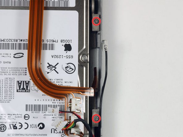 MacBook Pro 15" Core Duo Model A1150 Hard Drive Cable Replacement: crwdns2935265:00crwdnd2935265:01crwdnd2935265:01crwdne2935265:0