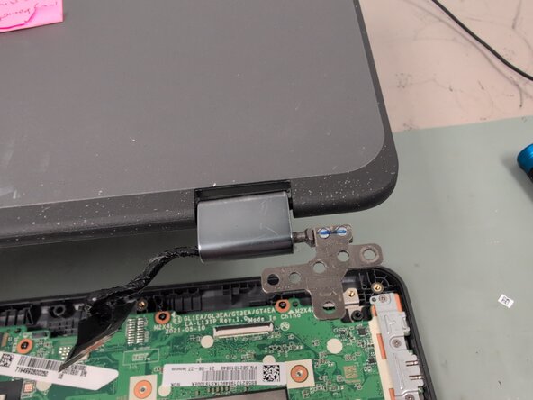 Lenovo 300e Chromebook Gen 3 Keyboard Replacement, Reattatch the top case: crwdns2935265:013crwdnd2935265:01crwdnd2935265:01crwdne2935265:0