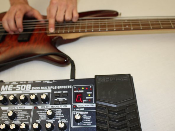 Ibanez 5 String Bass Model SR405QM Intonation Adjustment: crwdns2935265:016crwdnd2935265:02crwdnd2935265:02crwdne2935265:0