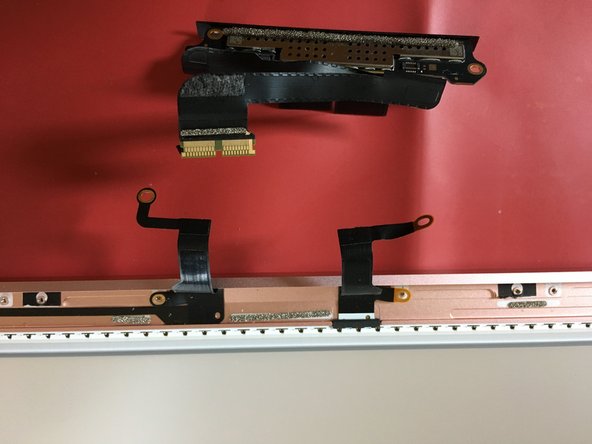 How to build a display using a iMac: step 19, image 2 of 3