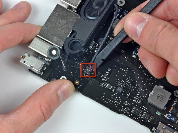 MacBook Pro 15" Unibody 2.53 GHz Mid 2009 Logic Board Replacement: crwdns2935265:030crwdnd2935265:02crwdnd2935265:02crwdne2935265:0