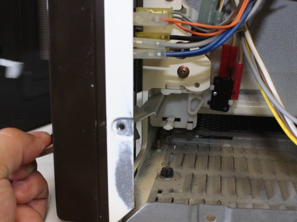 Repairing Quasar Microwave Door Handle: crwdns2935265:07crwdnd2935265:02crwdnd2935265:02crwdne2935265:0