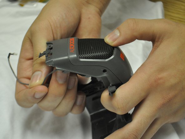 RCA Small Wonders Camcorder CC176 Speaker Replacement: crwdns2935265:03crwdnd2935265:02crwdnd2935265:02crwdne2935265:0