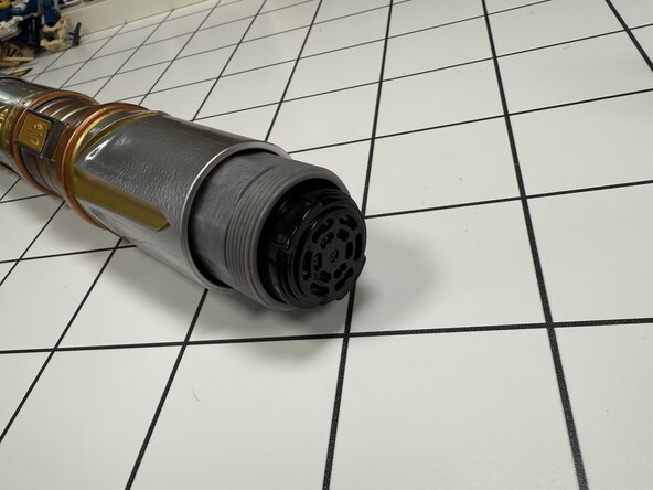 Savi’s Workshop Hand built Lightsabers Batteries Replacement, Remove Battery Box: crwdns2935265:02crwdnd2935265:01crwdnd2935265:03crwdne2935265:0