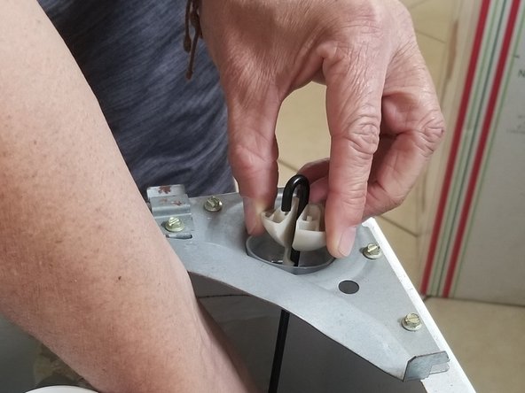 Whirlpool WTW4800XQ2 Suspension Spring Replacement: crwdns2935265:08crwdnd2935265:03crwdnd2935265:03crwdne2935265:0