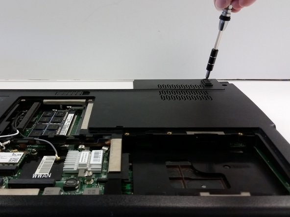 Dell Studio 1558 Keyboard Replacement: crwdns2935265:07crwdnd2935265:02crwdnd2935265:02crwdne2935265:0