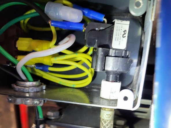 ELECTRIC EEL Drain Cleaner RFK34IC100 2014 Air Activated On/Off Switch Replacement: step 3, image 1 of 2