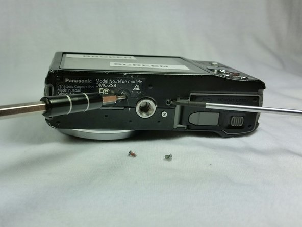 Panasonic Lumix DMC-ZS8 Screen Panel Replacement: crwdns2935265:05crwdnd2935265:03crwdnd2935265:03crwdne2935265:0