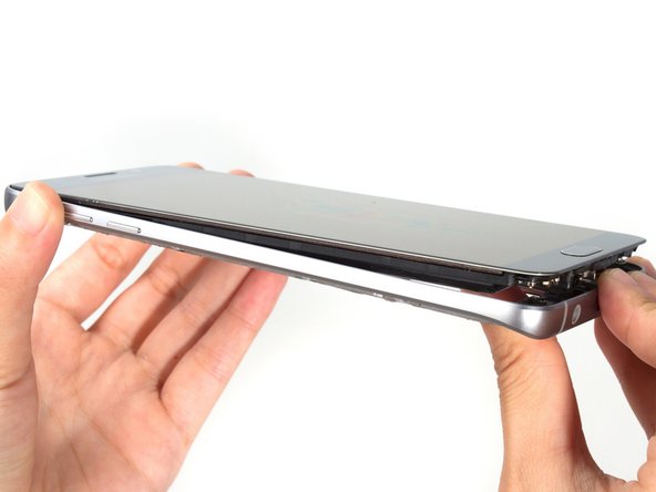Samsung Galaxy Note5 Middle Housing Replacement: step 5, image 2 of 3