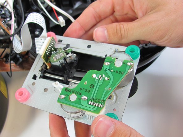 Disassembling Insignia NS-B2110 Internal Components: crwdns2935265:012crwdnd2935265:02crwdnd2935265:02crwdne2935265:0