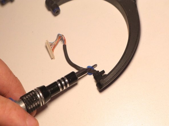 Sony WH-1000XM4 Swivel Replacement: crwdns2935265:020crwdnd2935265:02crwdnd2935265:02crwdne2935265:0