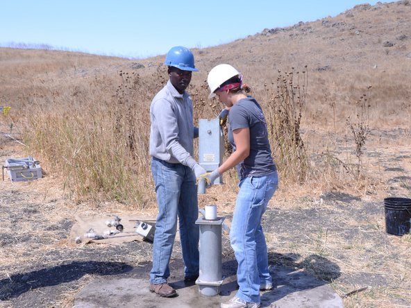 Afridev Casing Pipe Disassembly: crwdns2935265:017crwdnd2935265:02crwdnd2935265:02crwdne2935265:0