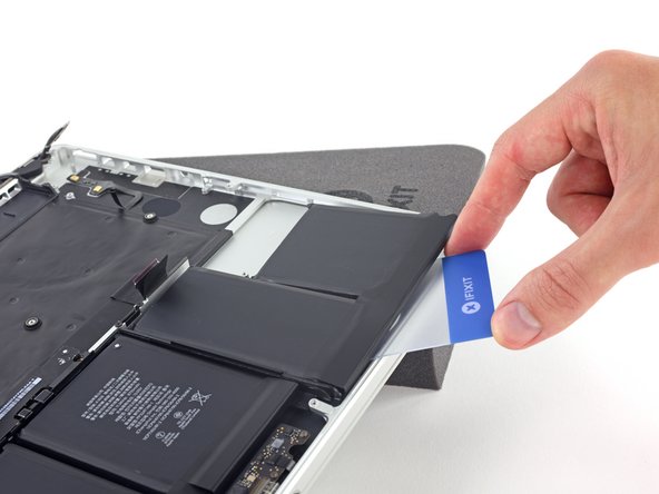 MacBook Pro 15" Retina Display Mid 2015 Battery Replacement: crwdns2935265:059crwdnd2935265:02crwdnd2935265:03crwdne2935265:0