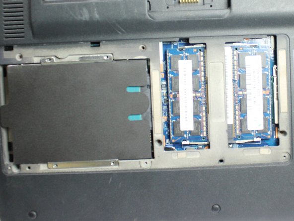 Sony Vaio VPC-Y2190X RAM Card Replacement, RAM Card: crwdns2935265:04crwdnd2935265:02crwdnd2935265:02crwdne2935265:0