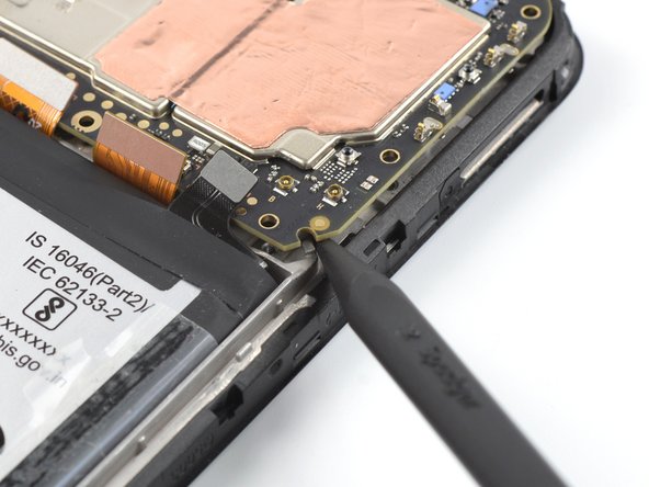 Nokia G42 5G Screen Assembly Replacement, Pry up the motherboard: crwdns2935265:029crwdnd2935265:03crwdnd2935265:03crwdne2935265:0