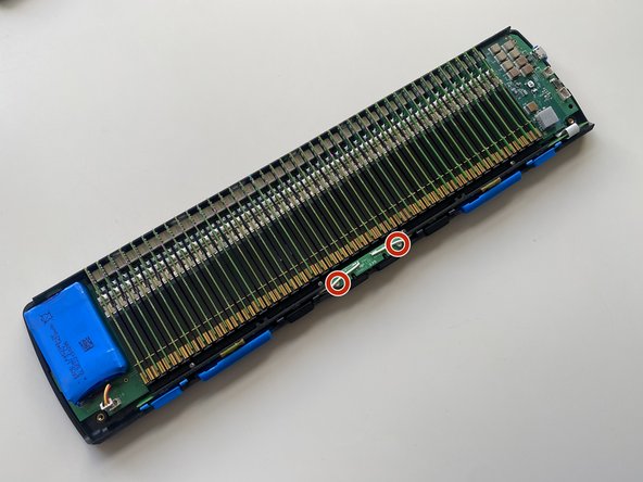 Freedom Scientific Focus Blue 4th Gen Disassembly, Remove the Front Buttons Circuit: crwdns2935265:04crwdnd2935265:02crwdnd2935265:02crwdne2935265:0