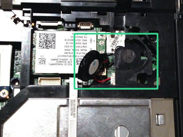 Removing the HP Elitebook 6930p Top Cover, Top Cover: crwdns2935265:013crwdnd2935265:03crwdnd2935265:03crwdne2935265:0