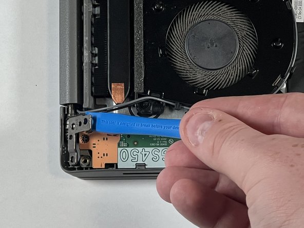 Lenovo IdeaPad 3-1481W000NGUS I/O Board Replacement: crwdns2935265:05crwdnd2935265:03crwdnd2935265:03crwdne2935265:0