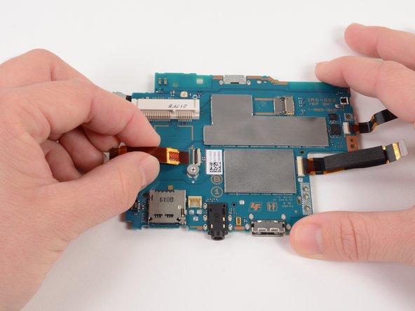 PlayStation Vita Motherboard Replacement: crwdns2935265:047crwdnd2935265:02crwdnd2935265:03crwdne2935265:0