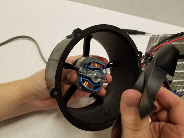 Lasko CD08200 Fan Replacement, Fan: crwdns2935265:05crwdnd2935265:02crwdnd2935265:02crwdne2935265:0