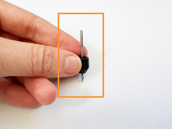 Expedition Sewing Awl, Changing the needle: crwdns2935265:06crwdnd2935265:02crwdnd2935265:03crwdne2935265:0