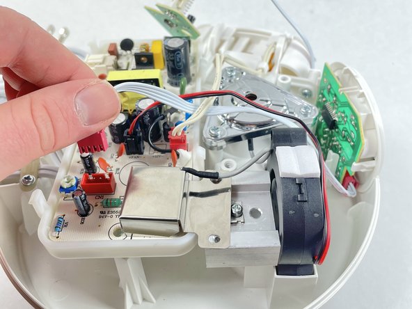 Vicks FilterFree Plus Touchpad Motherboard Replacement: crwdns2935265:06crwdnd2935265:02crwdnd2935265:03crwdne2935265:0