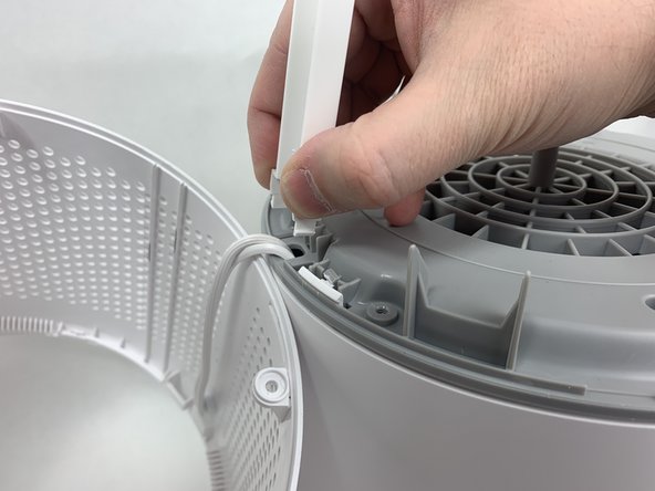 Levoit Core 300-RAC Power Cord Replacement: step 7, image 3 of 3