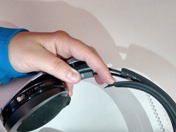 Sony Pulse Elite Edition Headband Replacement, Rail Cushion Removal: crwdns2935265:03crwdnd2935265:03crwdnd2935265:03crwdne2935265:0