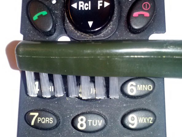 How to clean a Audiovox CDM 9000: crwdns2935265:04crwdnd2935265:03crwdnd2935265:03crwdne2935265:0