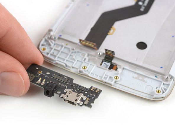 Motorola Moto E4 Plus Screen Replacement: crwdns2935265:026crwdnd2935265:02crwdnd2935265:02crwdne2935265:0