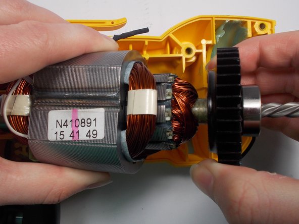 DeWalt DWD112 Brush Replacement: crwdns2935265:011crwdnd2935265:02crwdnd2935265:03crwdne2935265:0