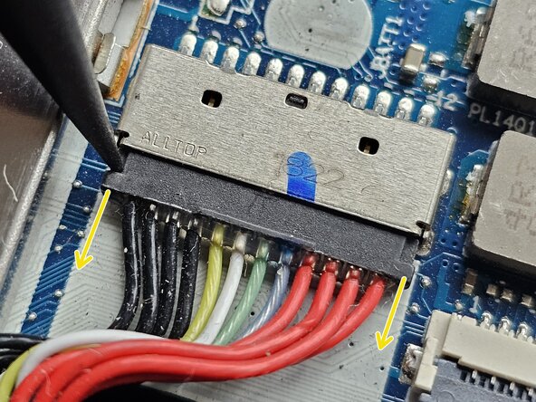 Lenovo Legion Y530-15ICH Upper Case with Keyboard Replacement, Disconnect and remove the battery: crwdns2935265:02crwdnd2935265:02crwdnd2935265:03crwdne2935265:0