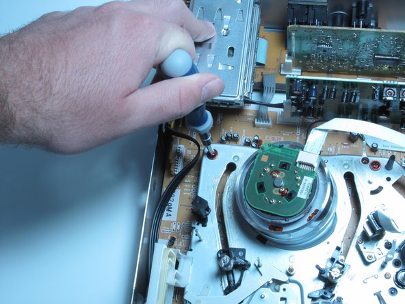 Panasonic SA-HT810V VHS Drive Replacement: crwdns2935265:06crwdnd2935265:02crwdnd2935265:02crwdne2935265:0