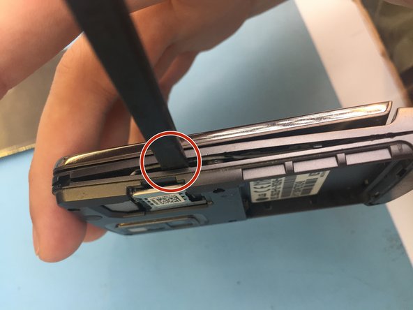 LG KE970 Teardown, Separate front and back part: crwdns2935265:05crwdnd2935265:02crwdnd2935265:03crwdne2935265:0