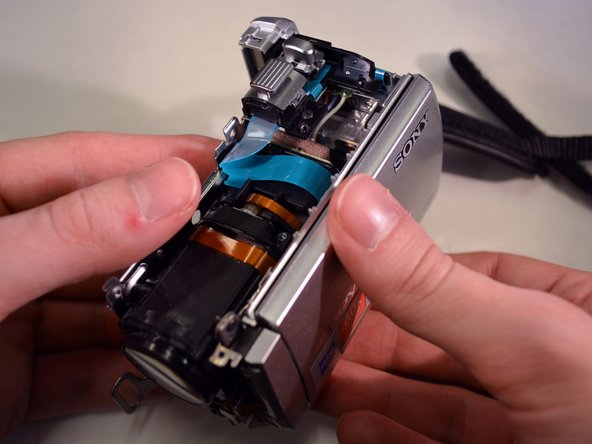 Sony Handycam DCR-SR68  Lens replacment Replacement: crwdns2935265:018crwdnd2935265:02crwdnd2935265:03crwdne2935265:0