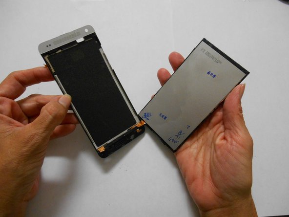 HTC One Mini LCD Display Replacement, Separate LCD Screen: crwdns2935265:07crwdnd2935265:02crwdnd2935265:02crwdne2935265:0