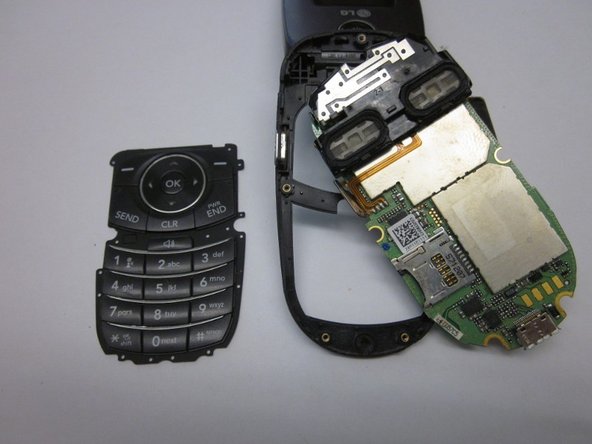 LG VX8350 Repair Keypad Removal: stap 0, afbeelding 2 van 2