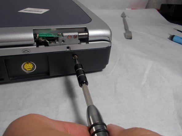 HP Pavilion ze5000 Primary Fan Replacement: crwdns2935265:011crwdnd2935265:03crwdnd2935265:03crwdne2935265:0