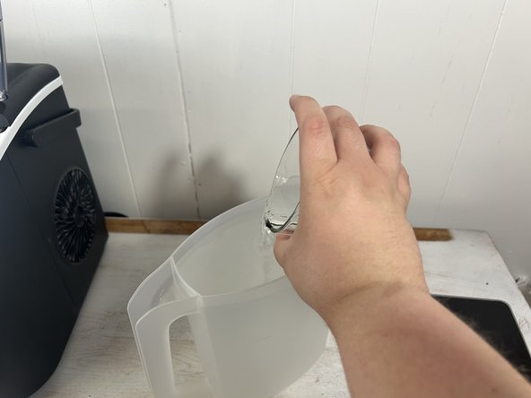 How to Descale a AGLUCKY HZB-12/H Countertop Ice Maker: crwdns2935265:04crwdnd2935265:02crwdnd2935265:03crwdne2935265:0