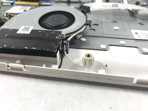 Acer Chromebook CB5-571-C5XU Fan Replacement: step 5, image 2 of 3