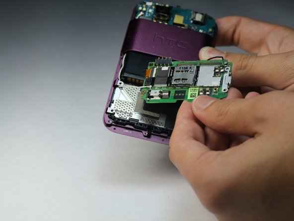 HTC Rhyme Volume Button  Replacement, Remove the Motherboard: crwdns2935265:07crwdnd2935265:02crwdnd2935265:02crwdne2935265:0
