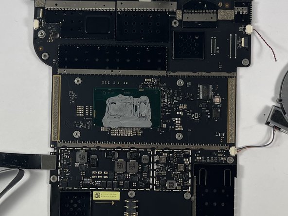 Microsoft Surface Book 2 15" Heat Sink Replacement: crwdns2935265:09crwdnd2935265:02crwdnd2935265:02crwdne2935265:0