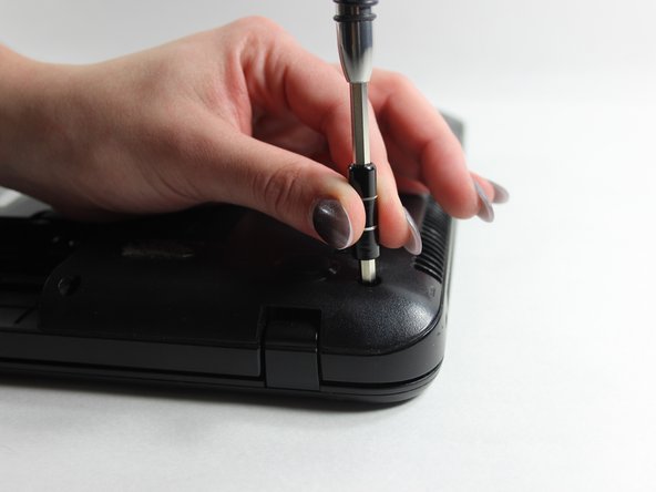 Toshiba Satellite C855D-S5303 Fan Replacement: crwdns2935265:010crwdnd2935265:02crwdnd2935265:02crwdne2935265:0