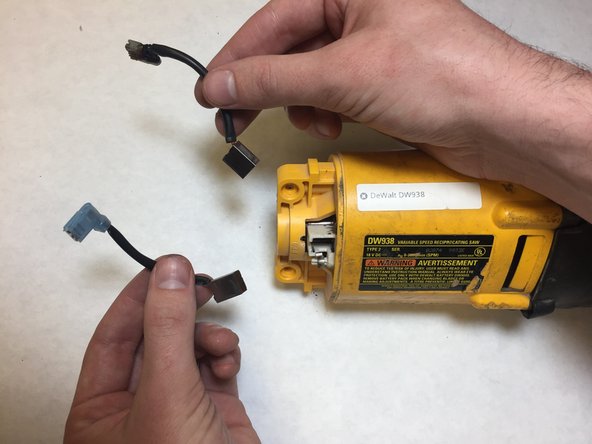 DeWalt DW938 Brush Head Replacement, Brush Head: crwdns2935265:07crwdnd2935265:03crwdnd2935265:03crwdne2935265:0