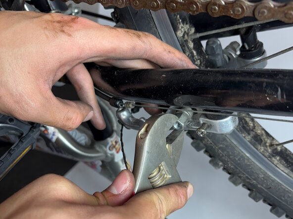 Shimano Vertical PK7 Bike Back Wheel Replacement: step 13, image 3 of 3