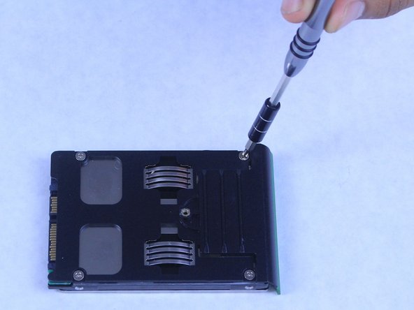 Alienware Aurora M9700 Hard Drive Replacement: crwdns2935265:04crwdnd2935265:02crwdnd2935265:03crwdne2935265:0