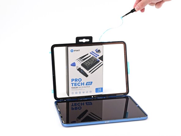 iPad 10 Battery Replacement, Remove the adhesive liners: step 57, image 2 of 3