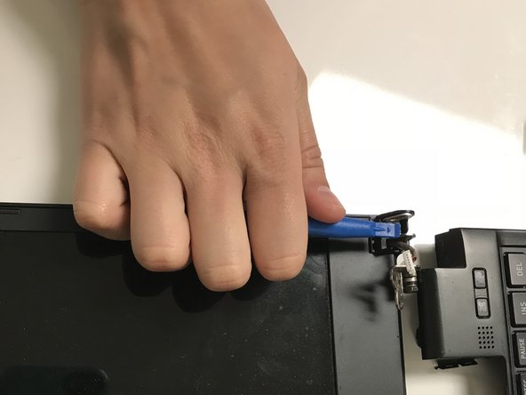 Toshiba Portege R835-P56X Screen Replacement: crwdns2935265:07crwdnd2935265:02crwdnd2935265:02crwdne2935265:0